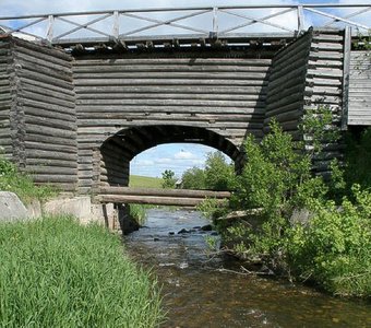Мост у Ферапонтова монастыря