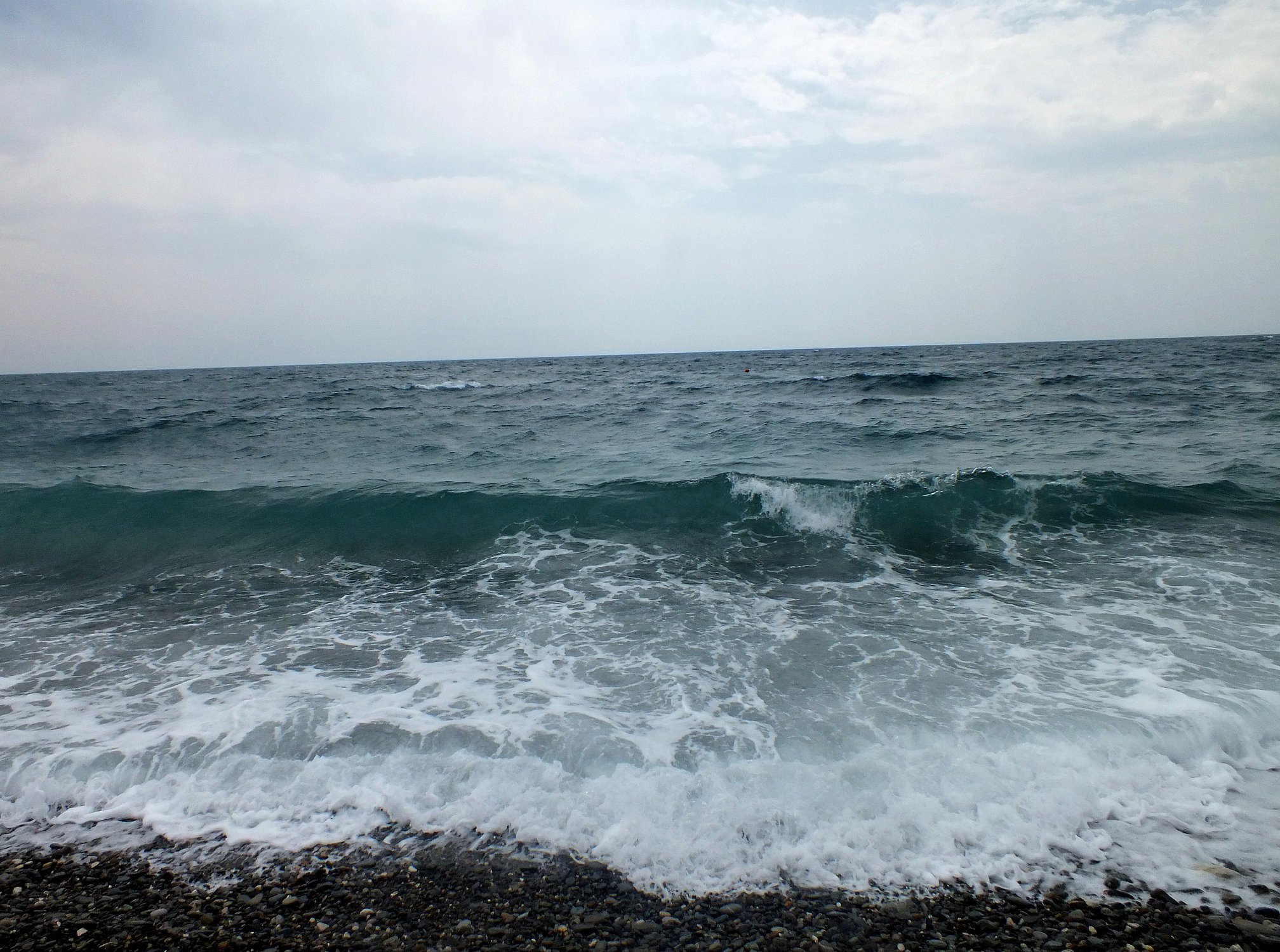 Море волнуется