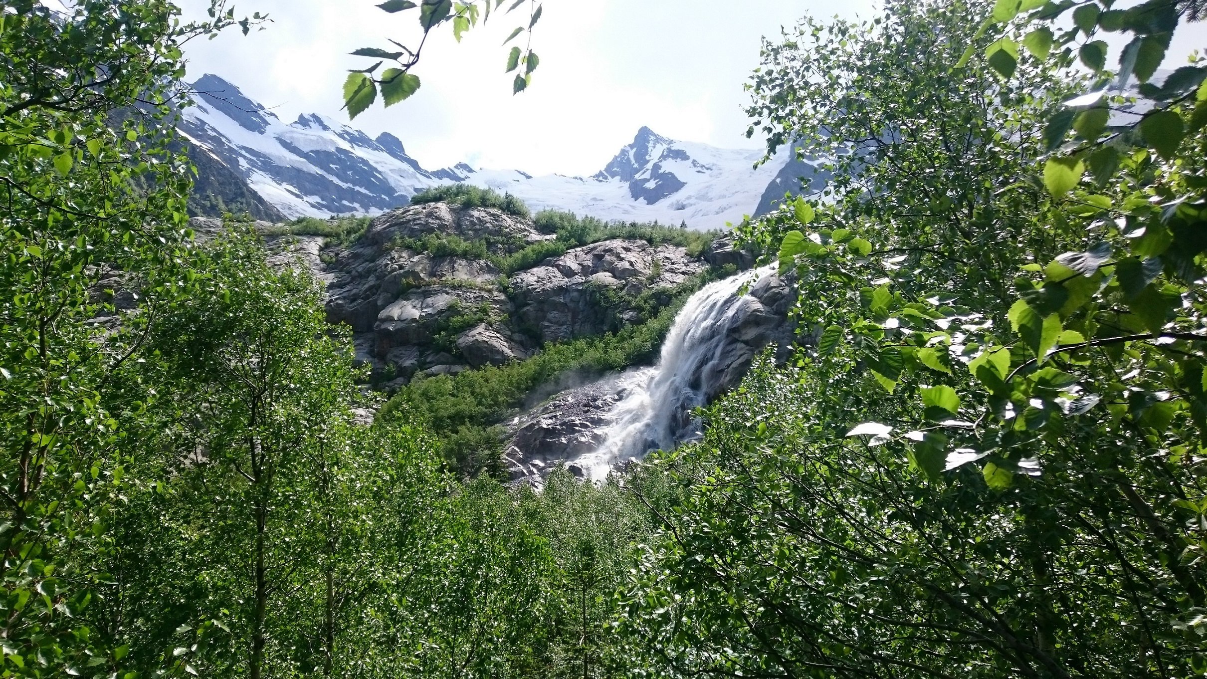 Аликбекский водопад