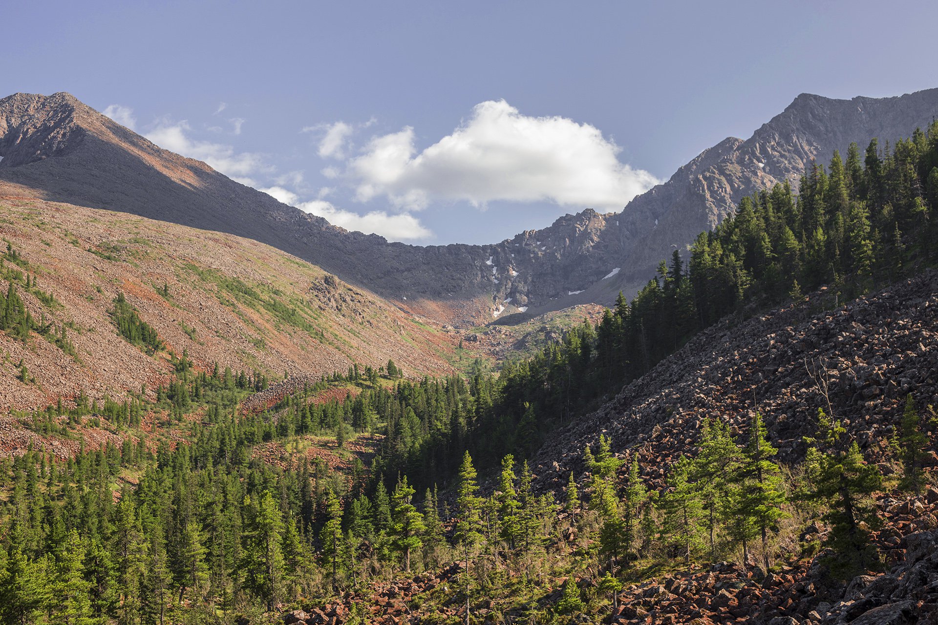 Долина в горах