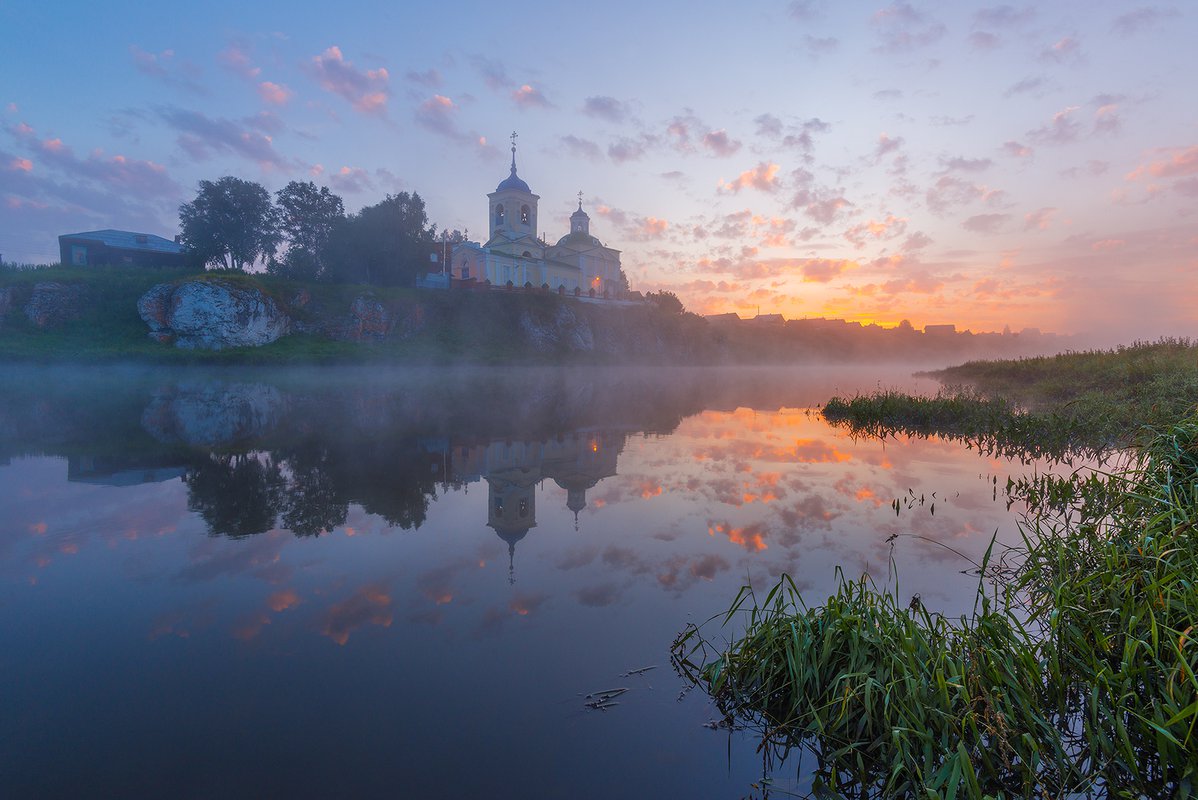 Церковь на реке Чусовая