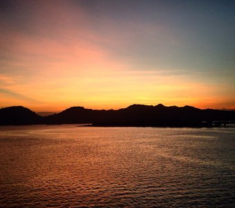 Закат над островом Ломбок