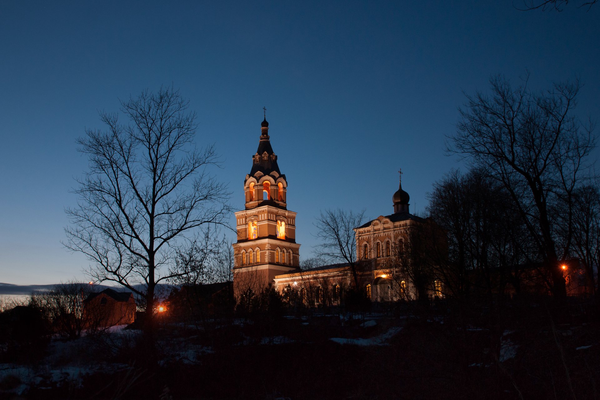 Ознобишино. Церковь Троицы Живоначальной