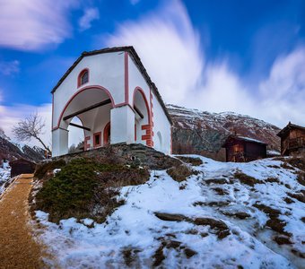 Белая Церковь в Церматте, Швейцария