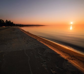 Закат на озере Байкал.