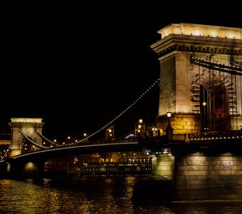 Цепной мост над Дунаем
