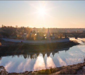 Осеннего солнца лучи