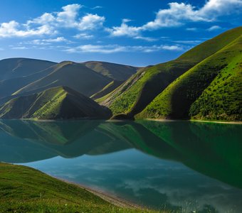 Высокогорное озеро Кезеной Ам