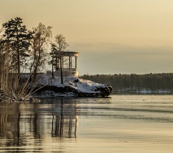 The first day of November in the lake