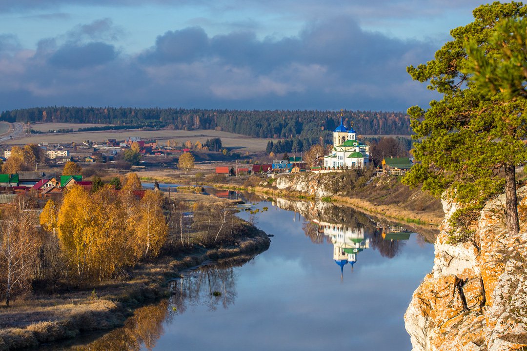 Церковь на реке Чусовая