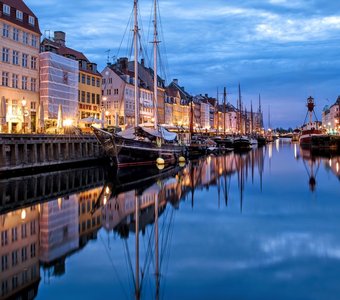 Встречая рассвет в Nyhavn (новая гавань)