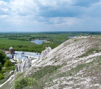 Успенский Дивногорский мужской монастырь