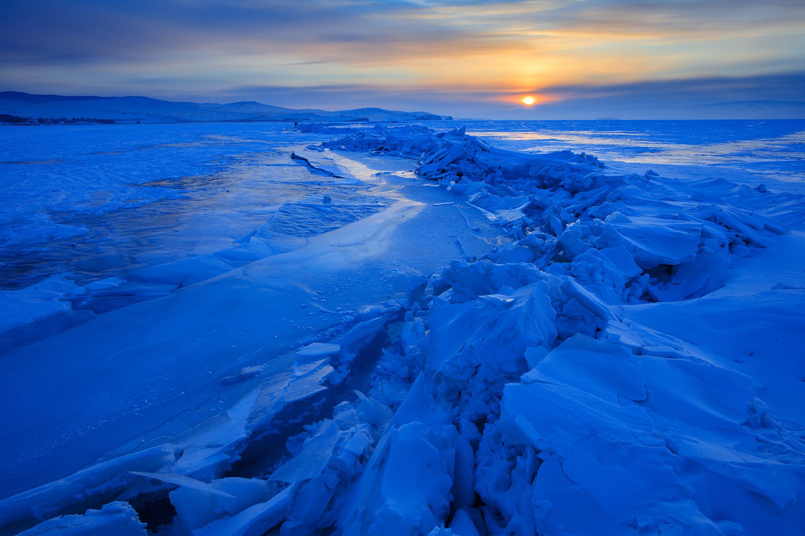 Ледовый разлом