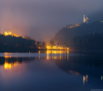 Германия. Бавария. Вид на замок Hohenschwangau и Neuschwanstein с озера Alpsee