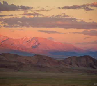 Красные горы Монголии