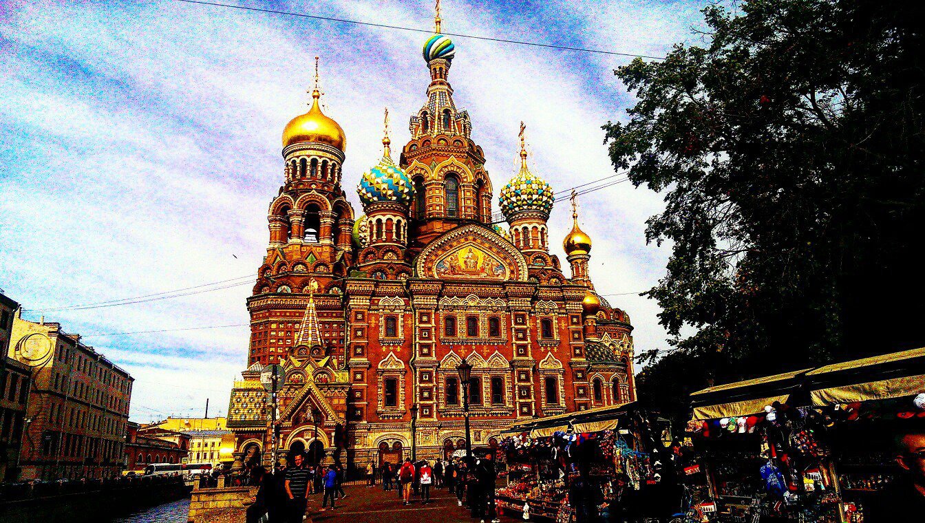 По каналу Грибоедова...