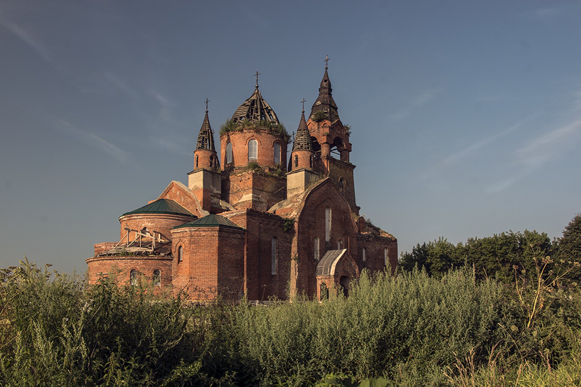 Введенская церковь в селе Пёт