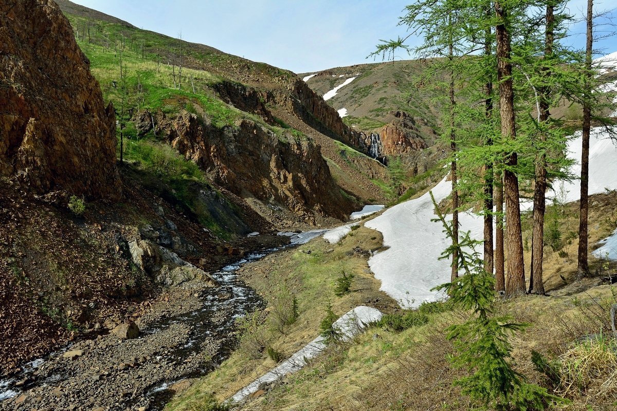 Красные камни норильск фото