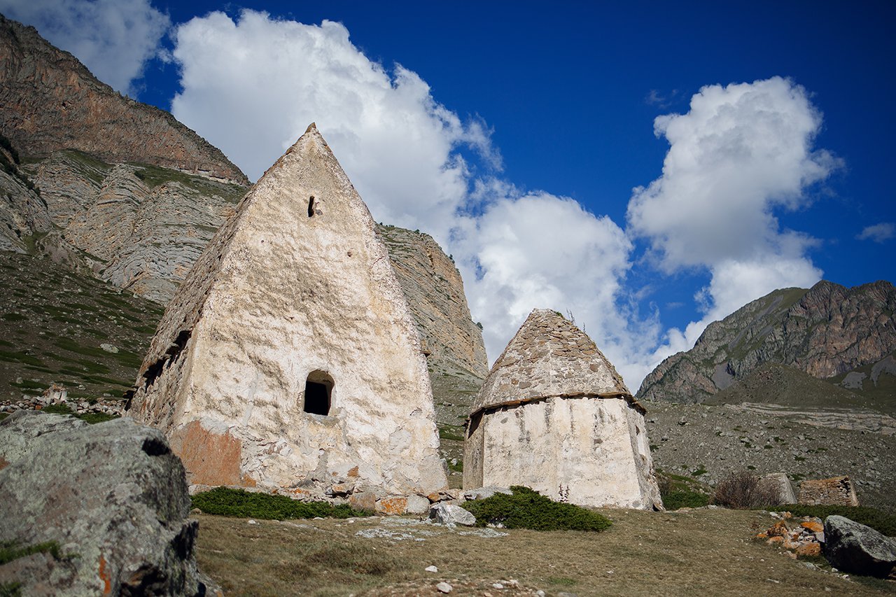 Древние балкарские мавзолеи
