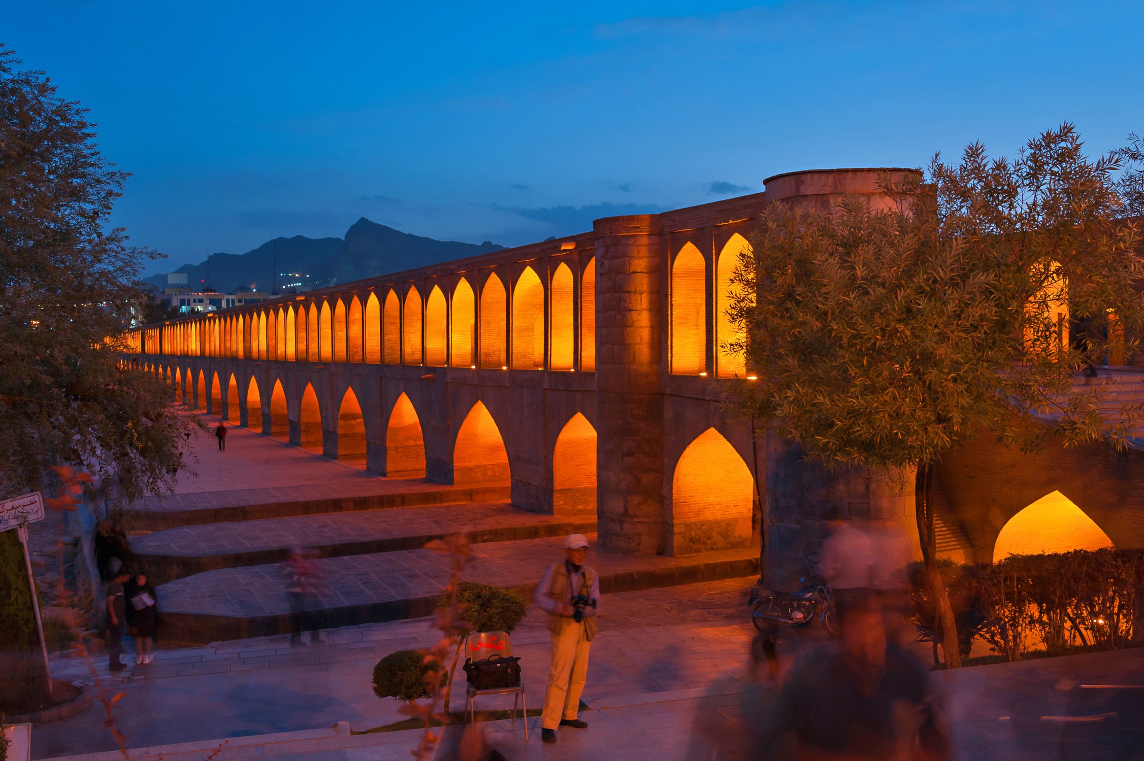 Мост Си-о-Се Поль. Исфахан. Иран