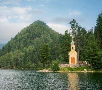 Верблюжья гора в Выдрино