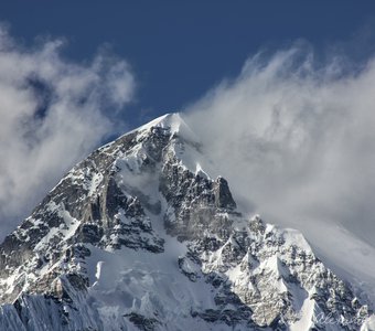 Вершина Чо- Ойю (8201 м)