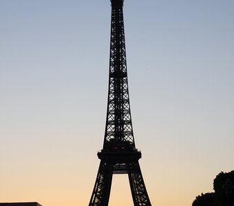 ночной Париж