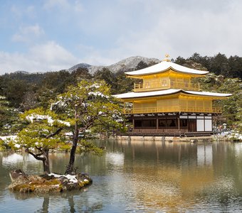 Золотой Павильон в Киото, Япония