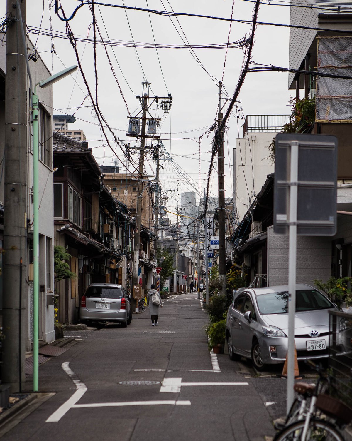 Уйдя с главных улиц