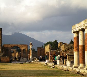 Помпеи, главная площадь