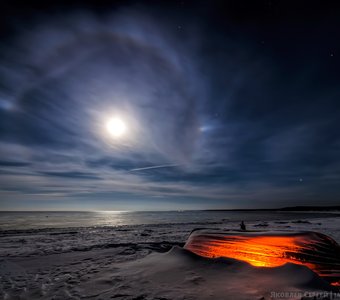 Лунная ночь на берегу Белого моря. Национальный парк "Онежское Поморье"