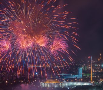 Салют над Парком Победы