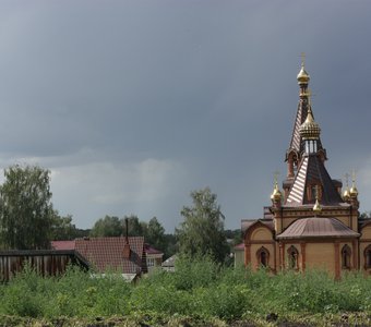 Храм в Сростках