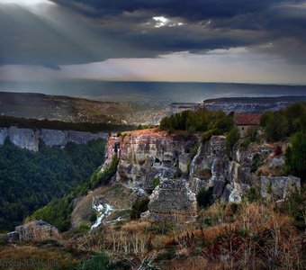 Луч света над Крымом