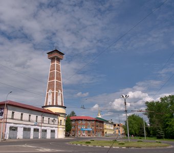 В уездном городе Н...