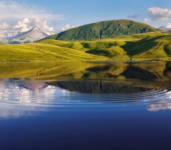 Озеро Ушконыр