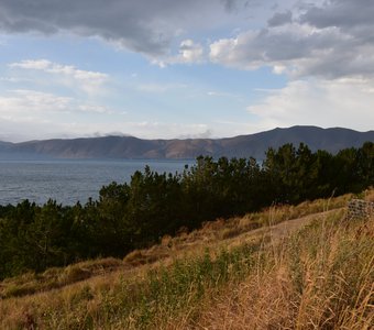 Вид на озеро Севан.