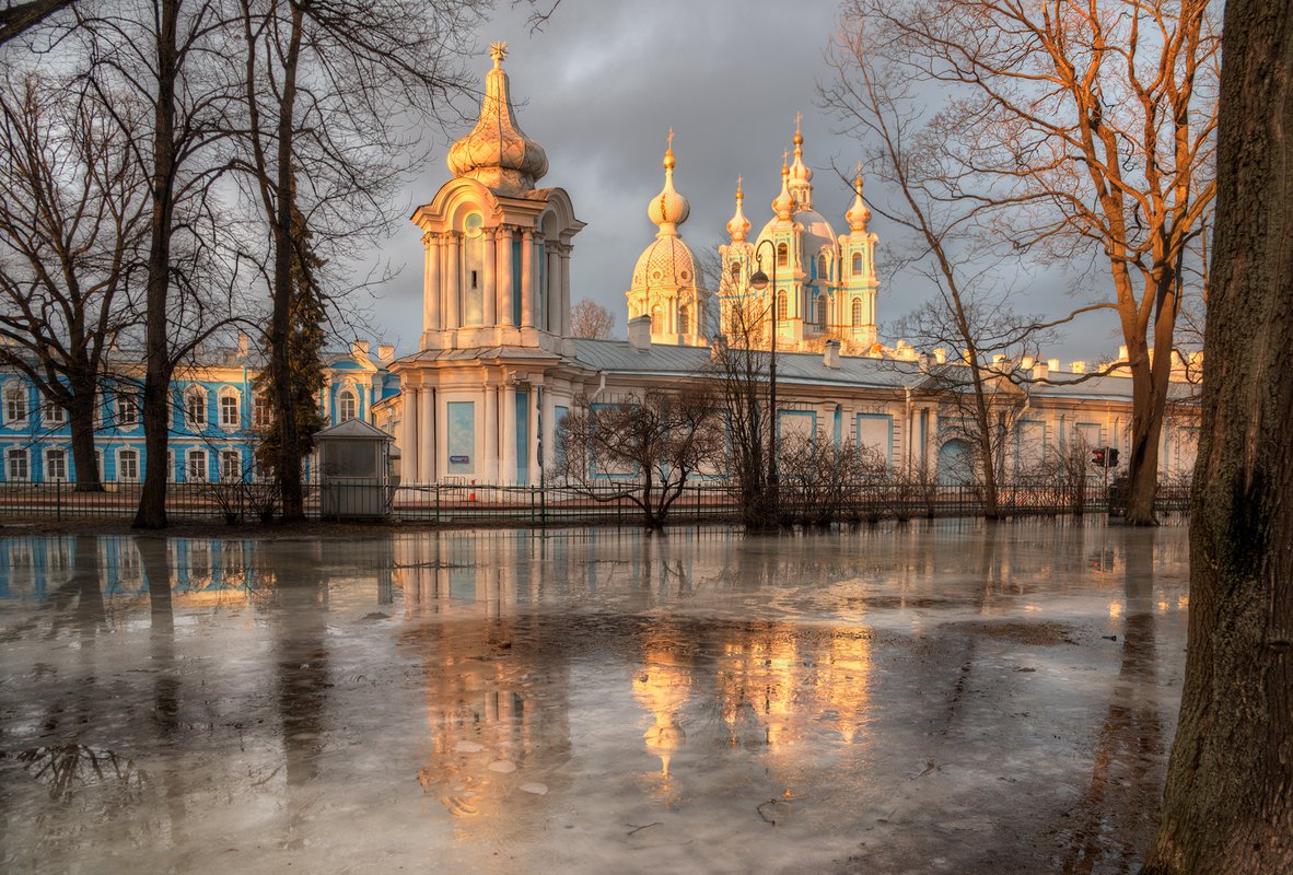 Петербург Смольный собор осенью красивые фото