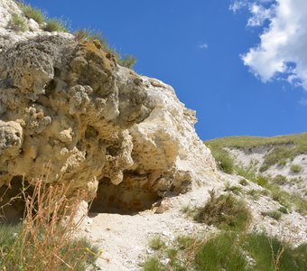 Коралловая пещера