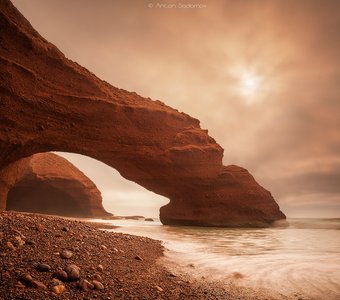 Марсианский пейзаж на пляже Легзира, Марокко