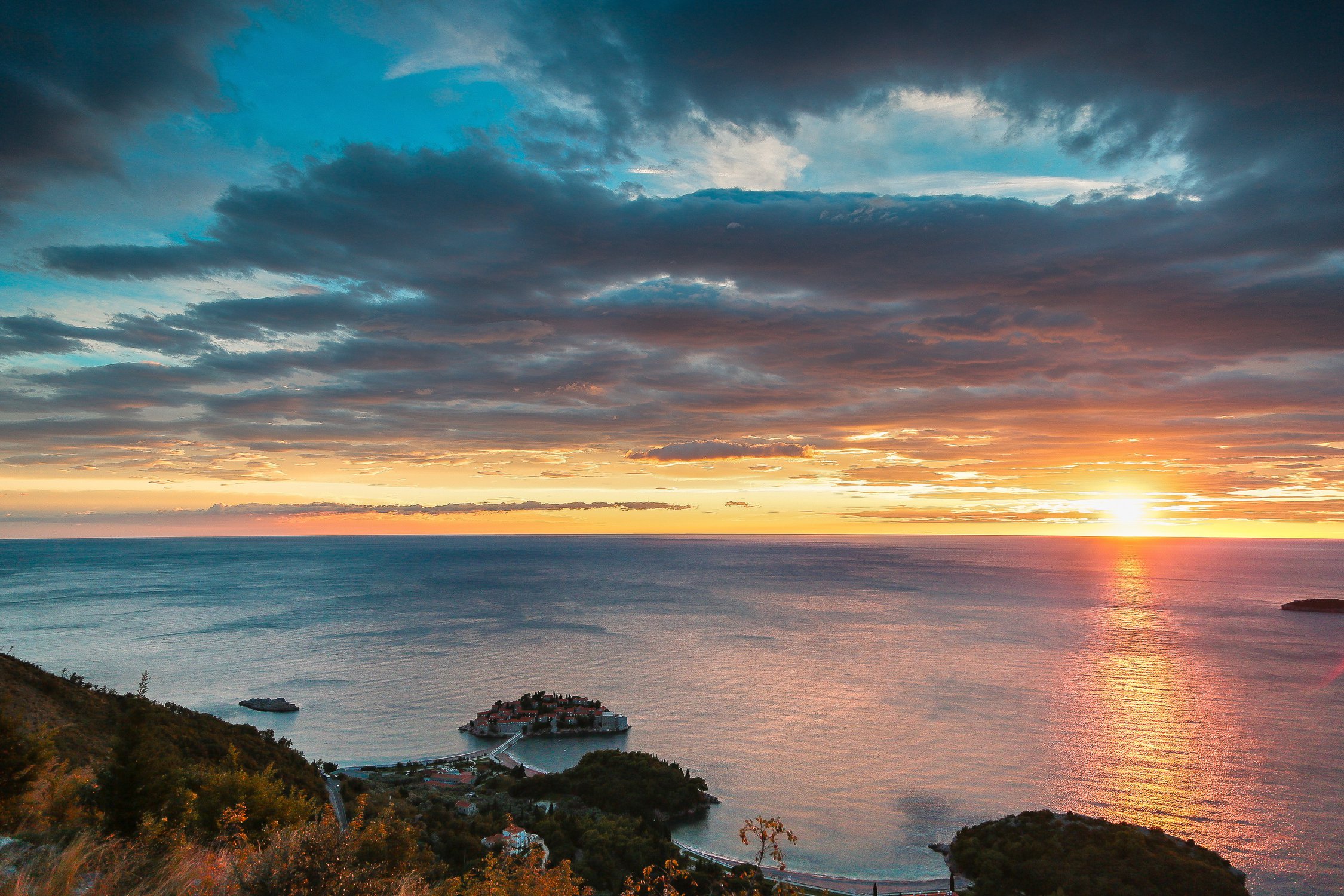 Закат над Свети Стефаном