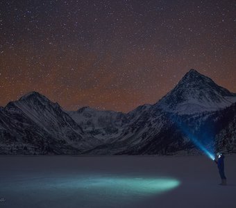 Свечение атмосферы над горой Белуха