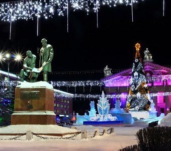 Фрагмент снежного городка в Нижнем Тагиле