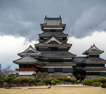 Замок ворона (Матцумото)
