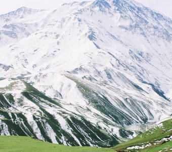 вид на гору Базардюзю (4466м.)