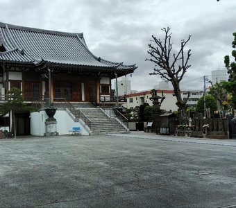 Храм в Токио
