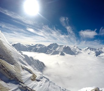 Айсберги над облаками.  Icebergs above the clouds