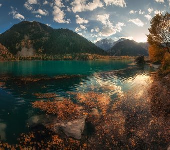 Осень на озере Иссык