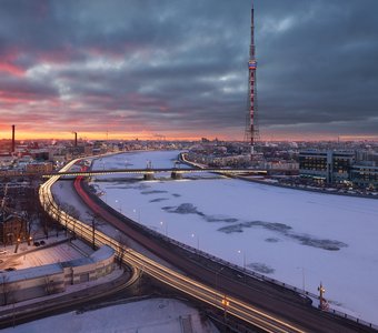 Кантемировский мост, Большая Невка, телебашня