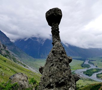 Каменный гриб в урочище Аккурум
